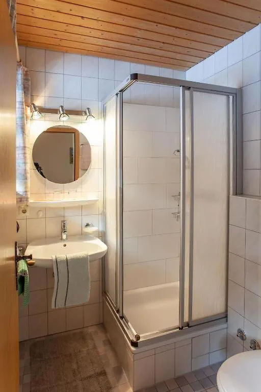 بيت ضيافة Gaestehaus Kurparkfrieden ميتنوالد